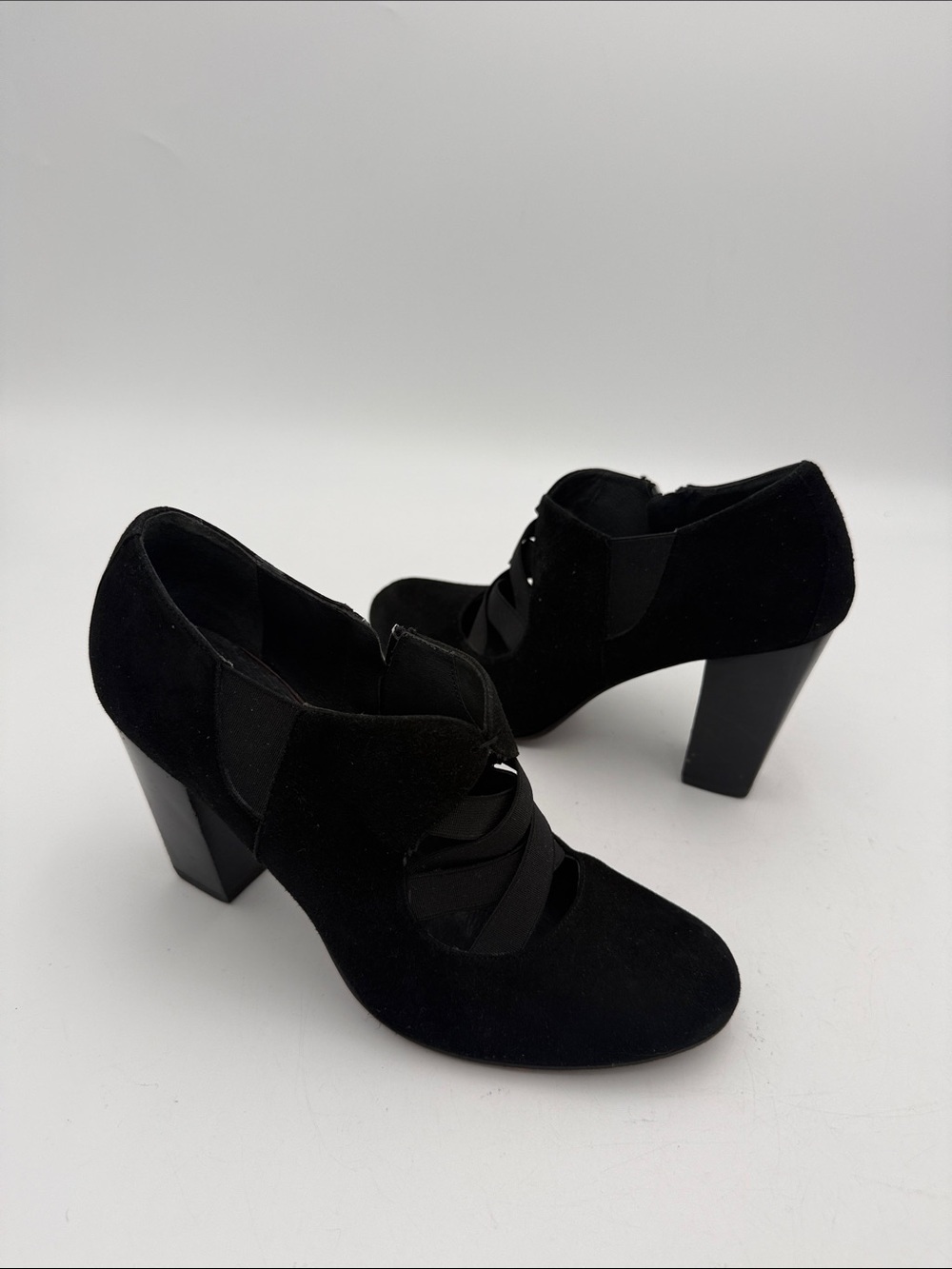 Donald J. Pliner Black Suede Block Heel Booties women 7.5M goth Y2K casual retro